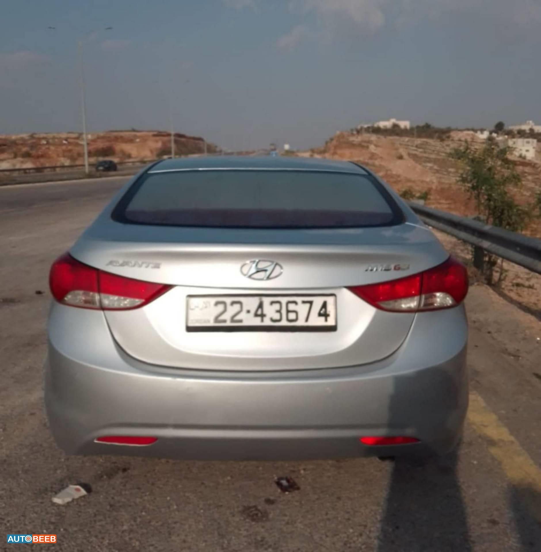 Hyundai Avante 2011