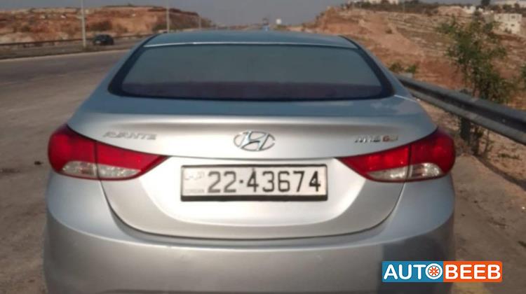 Hyundai Avante 2011