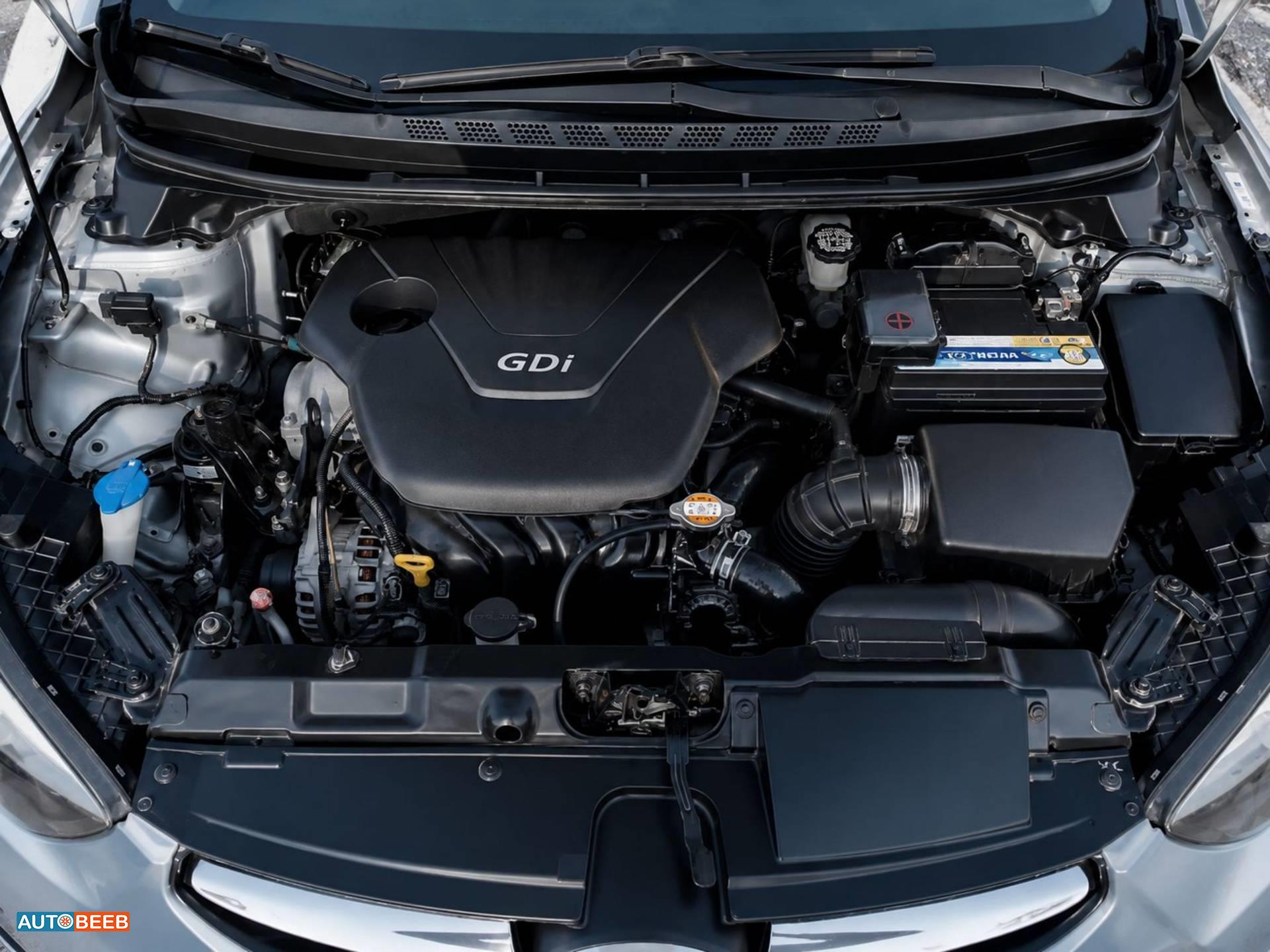 Hyundai Avante 2011