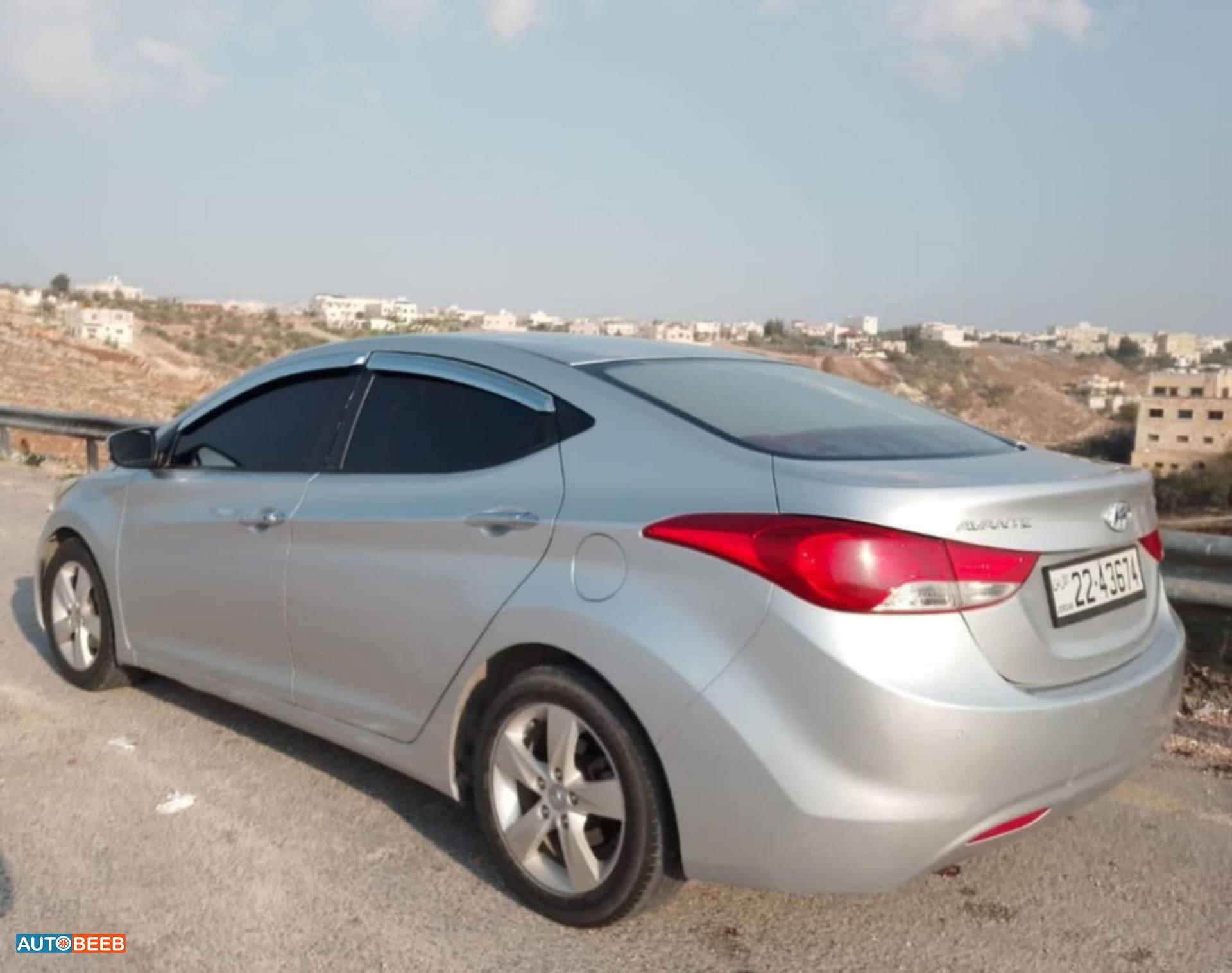 Hyundai Avante 2011