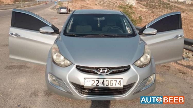 Hyundai Avante 2011