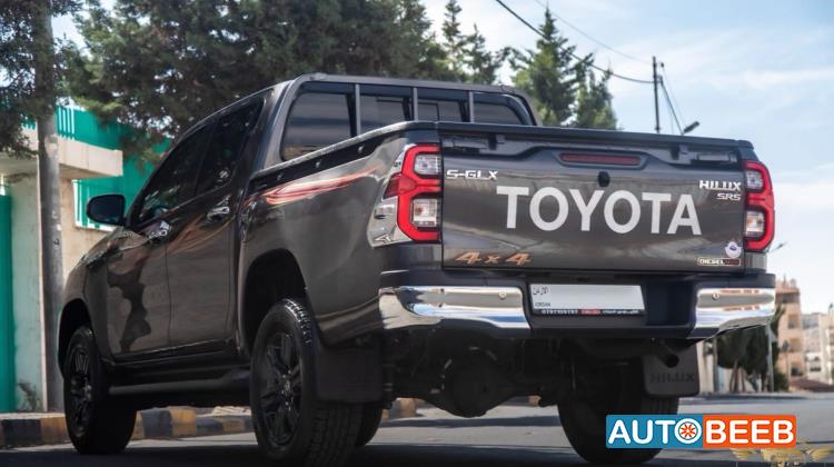 Toyota Hilux 2023