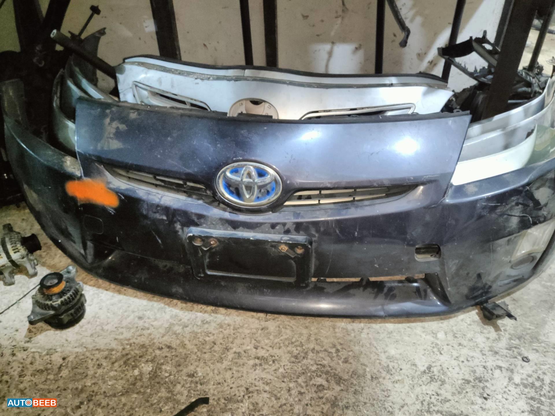 Body  Bumper Toyota Prius