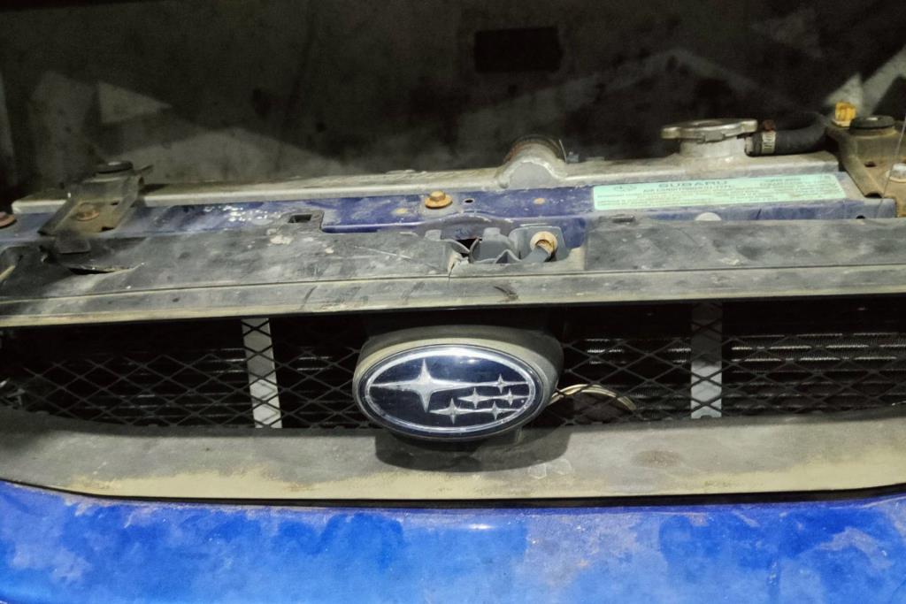 Body  Grilles Subaru Legacy