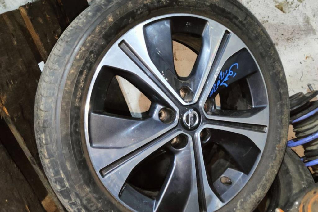 Wheel and Rims Rims Nissan Leaf