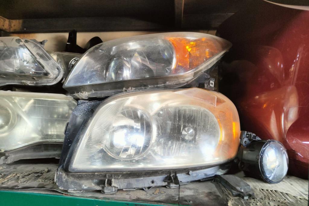Lights Front light Toyota RAV4
