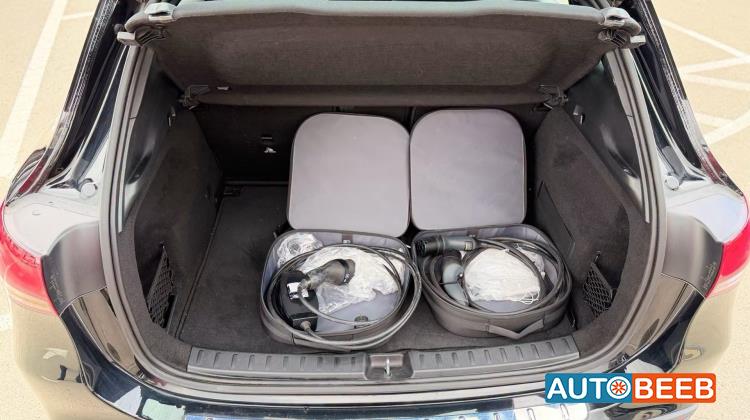 Mercedes Benz GLA250 2023