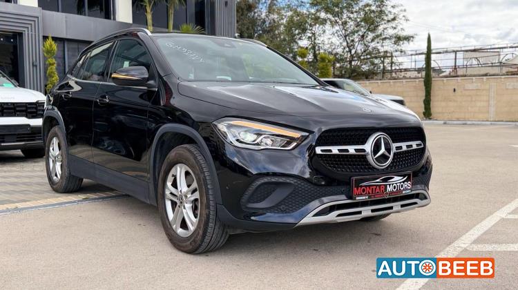 Mercedes Benz GLA250 2023
