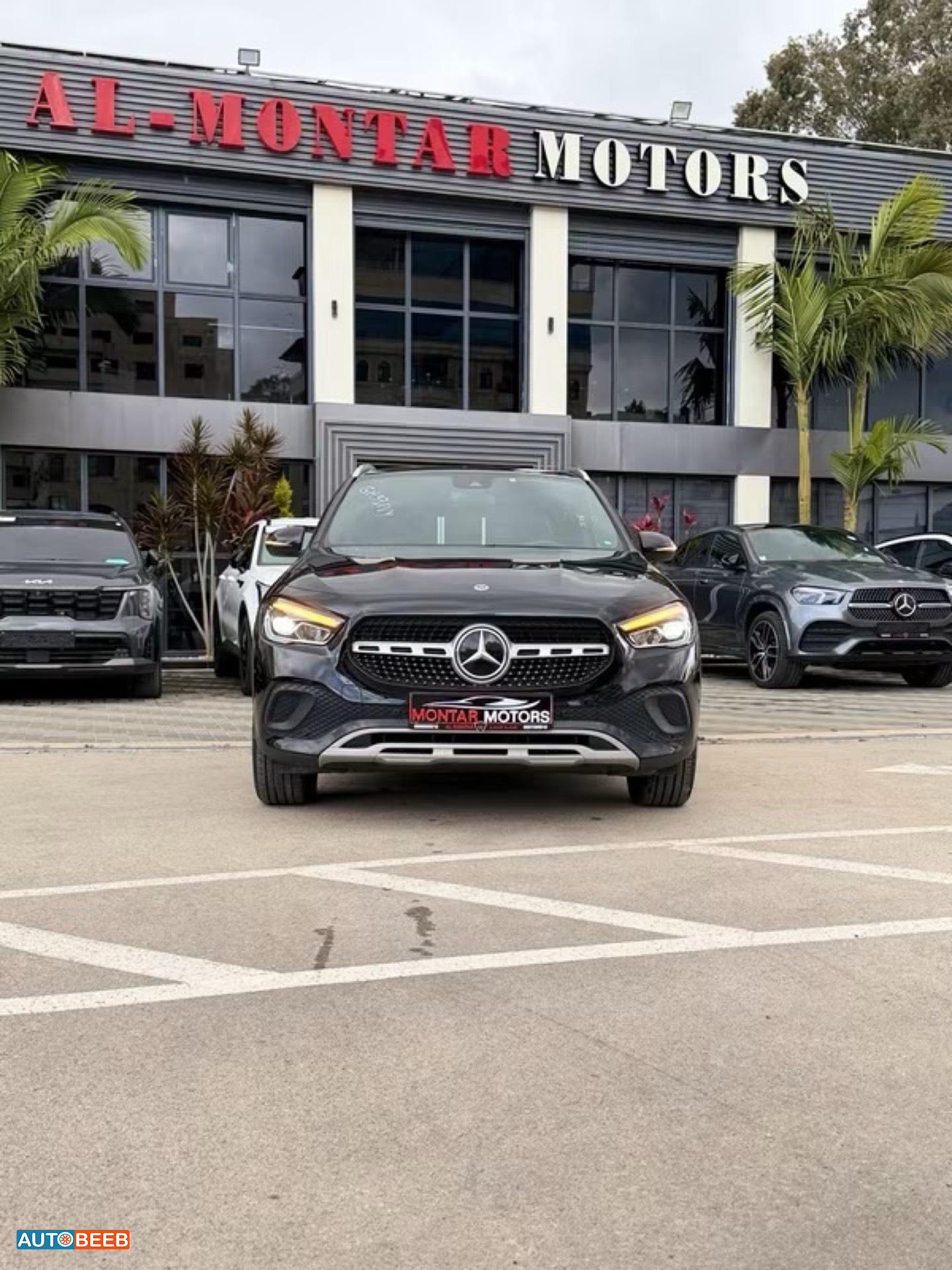 Mercedes Benz GLA250 2023