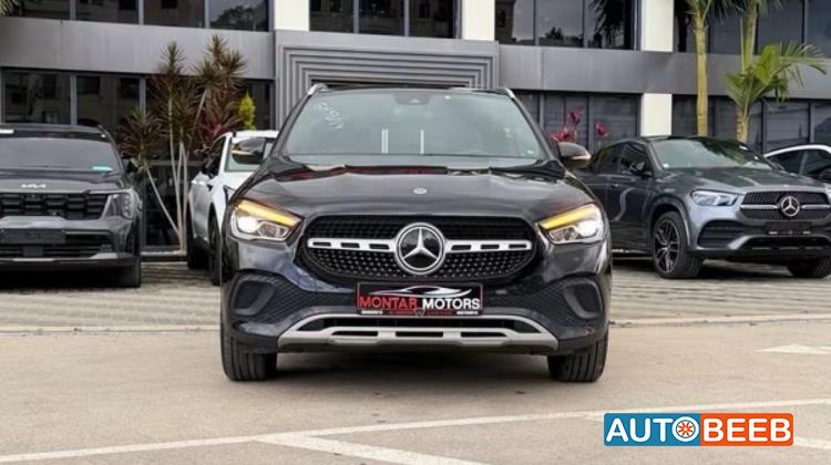 Mercedes Benz GLA250 2023