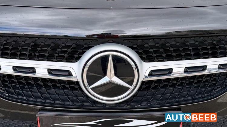 Mercedes Benz GLA250 2023