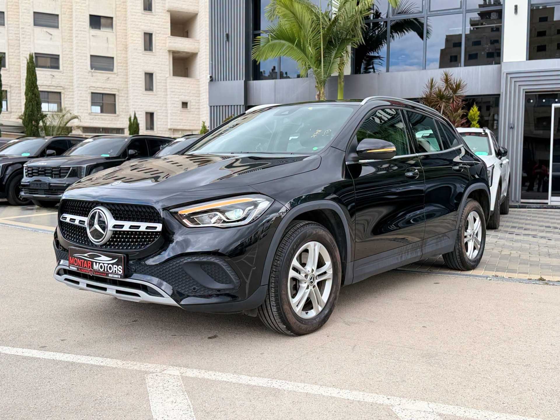 Mercedes Benz GLA250 2023