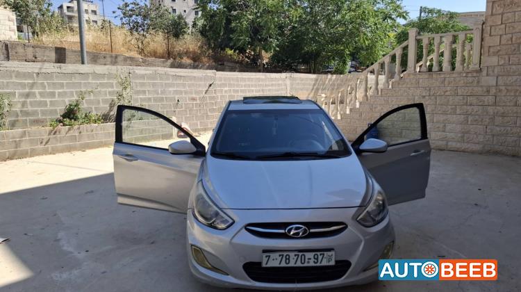 Hyundai Accent 2015