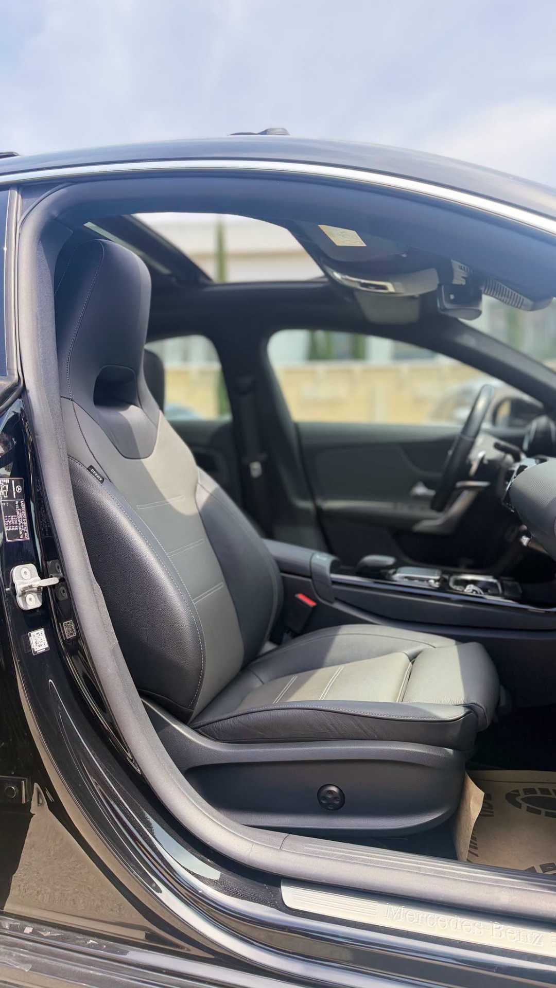 Mercedes Benz CLA250 2023