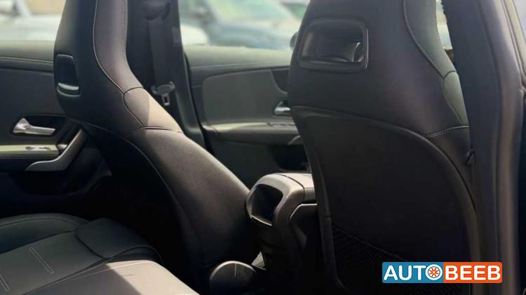 Mercedes Benz CLA250 2023