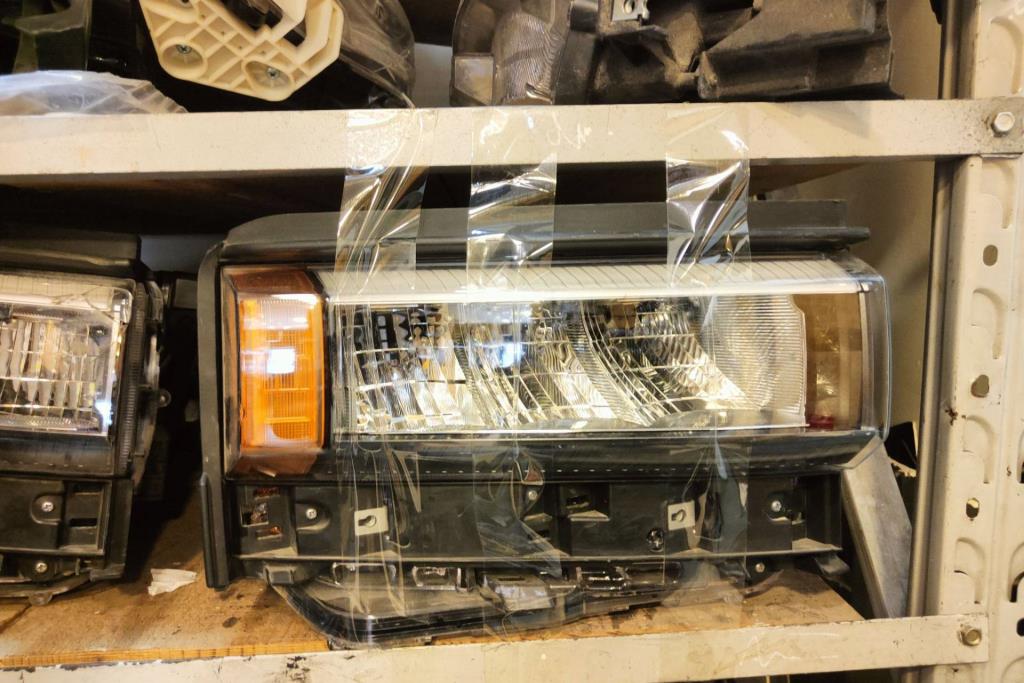 Lights Front light Toyota Prado