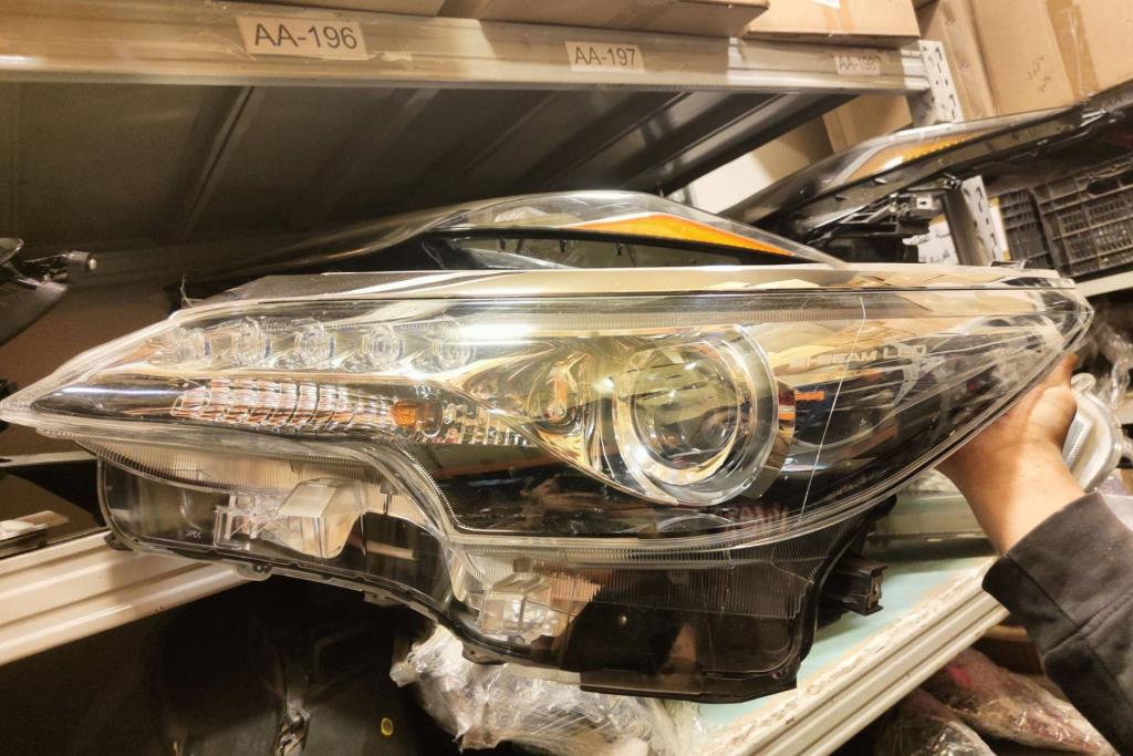 Lights Front light Toyota Fortuner
