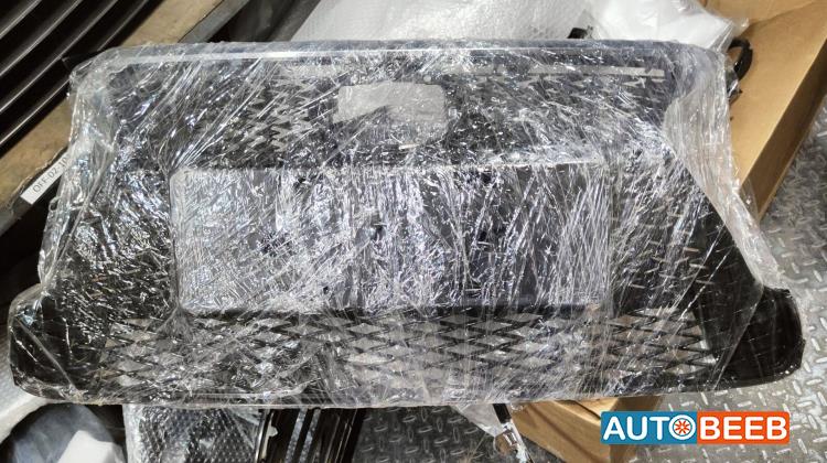 Body  Grilles Lexus NX300