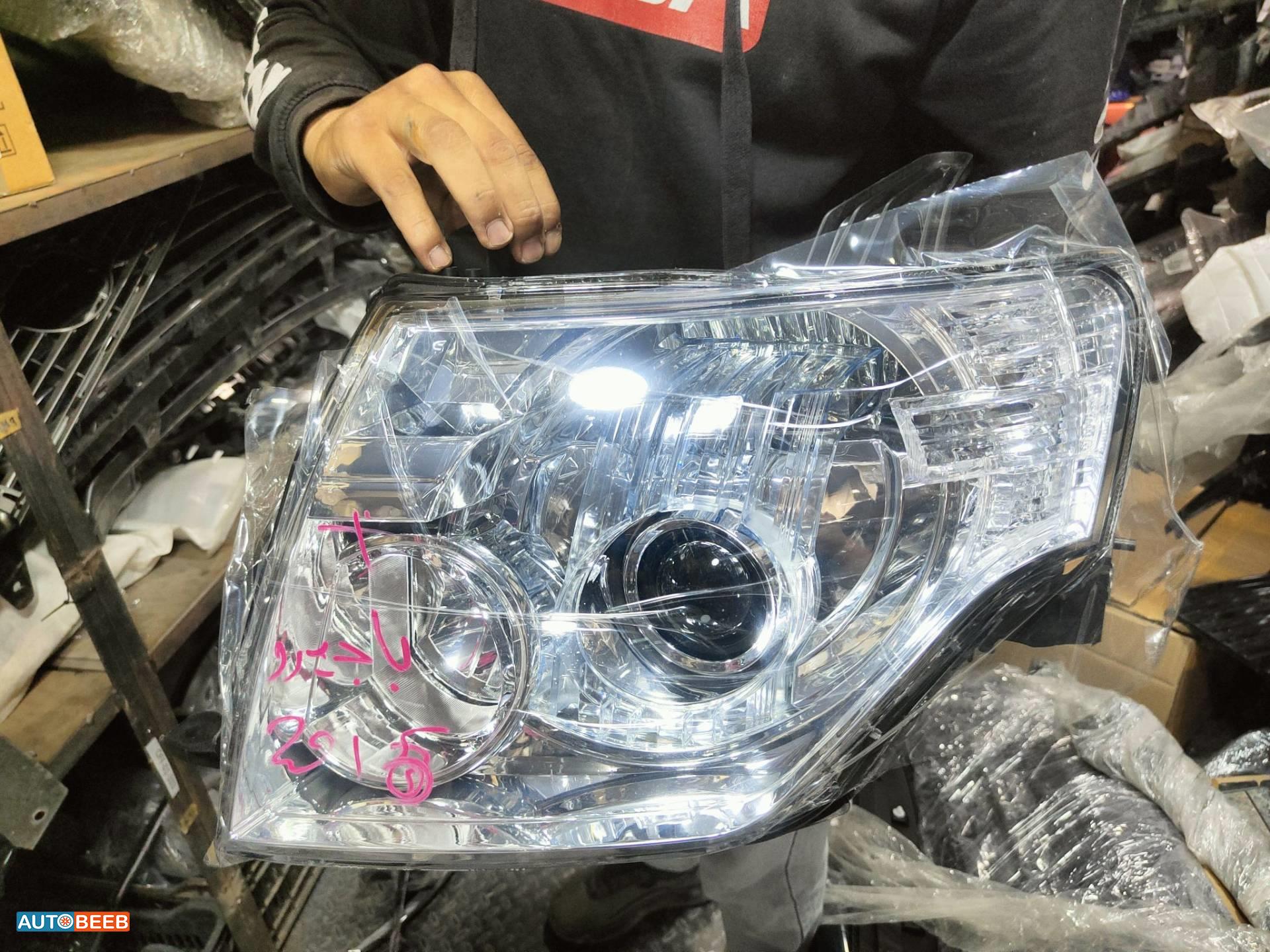 Lights Front light Mitsubishi Pajero