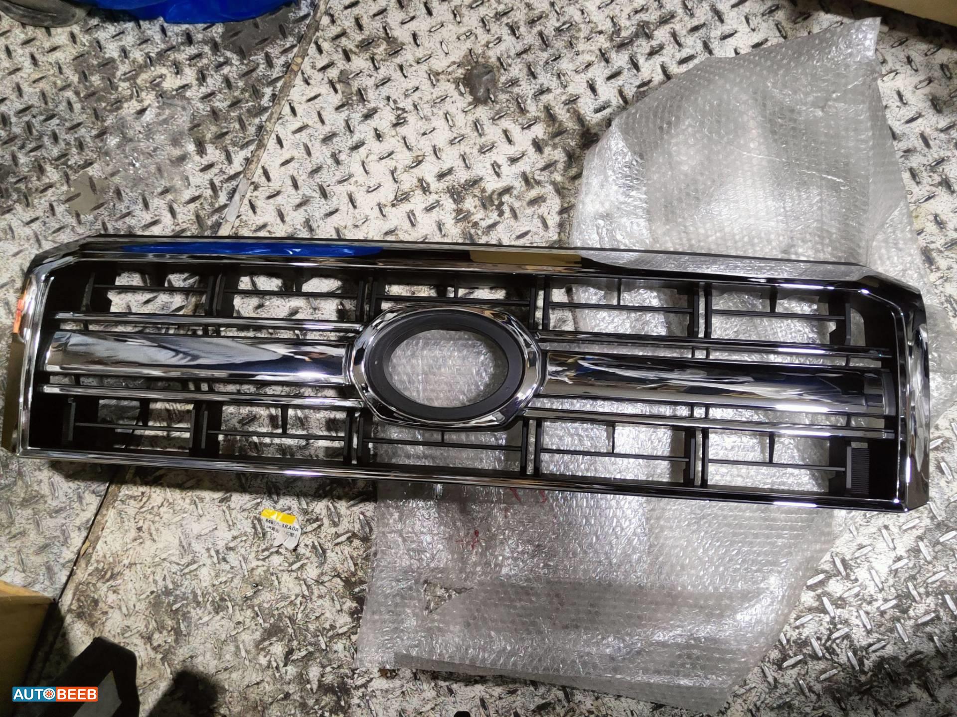 Body  Grilles Toyota Pickup