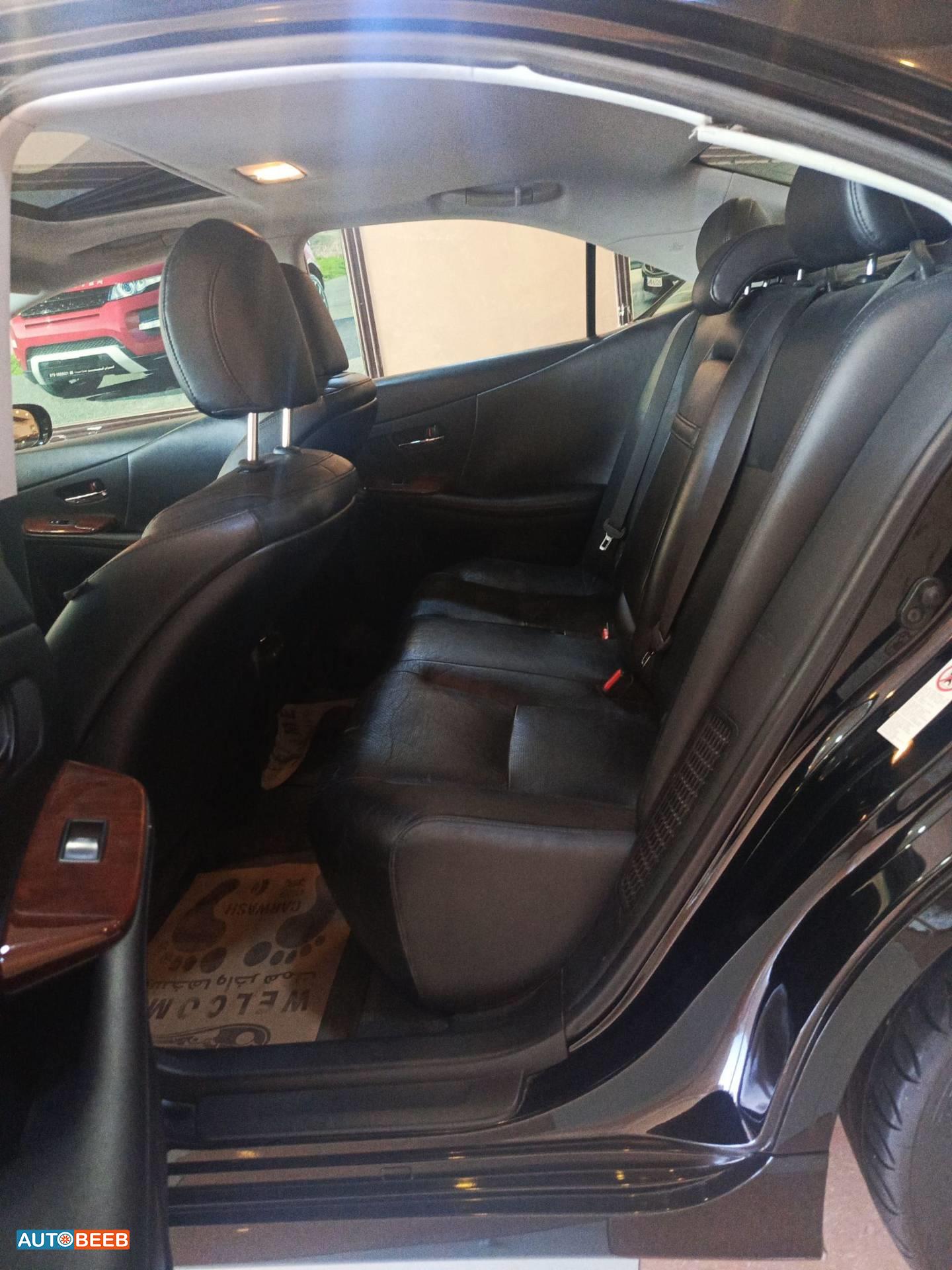 لكزس HS250h 2010