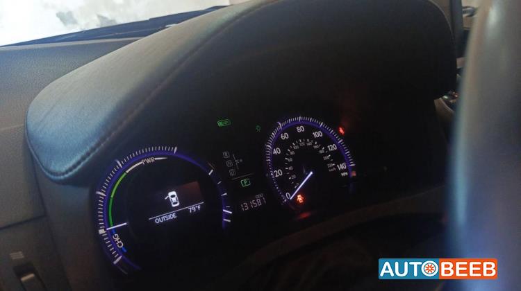 لكزس HS250h 2010