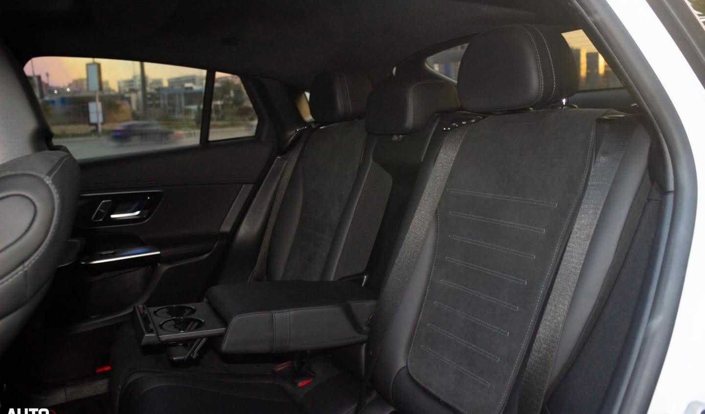Mercedes Benz GLC200 2024