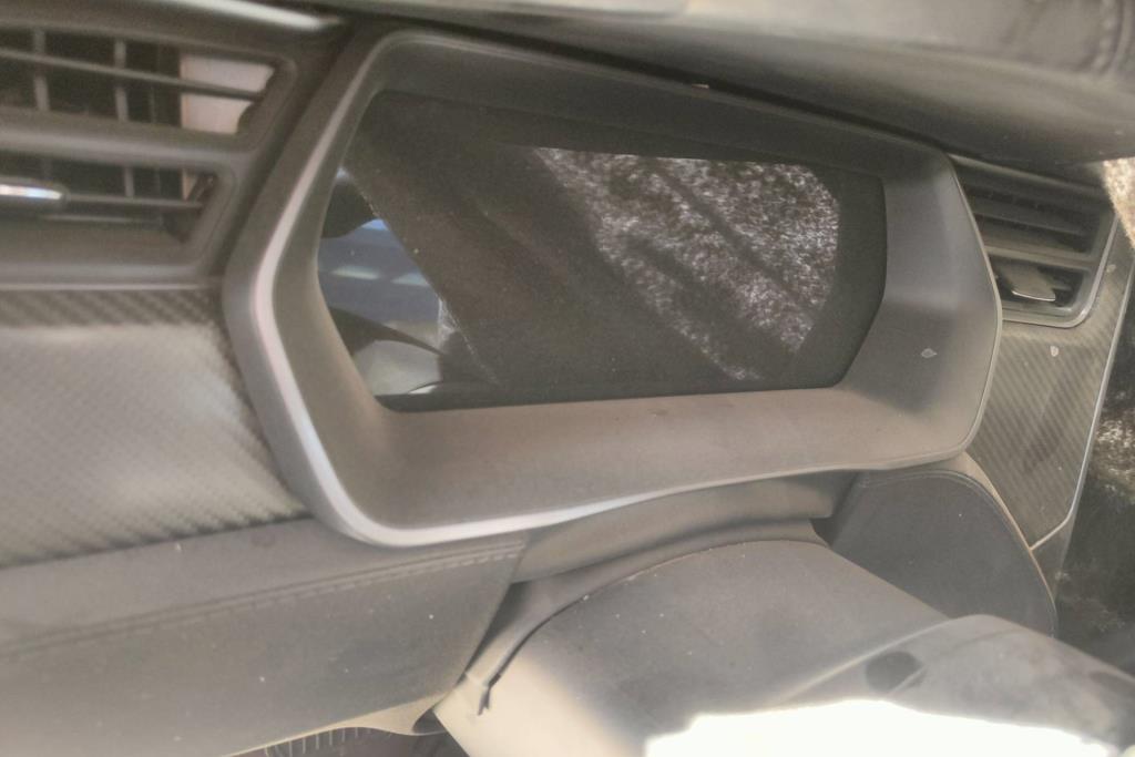 Cabin  Dashboard Tesla X