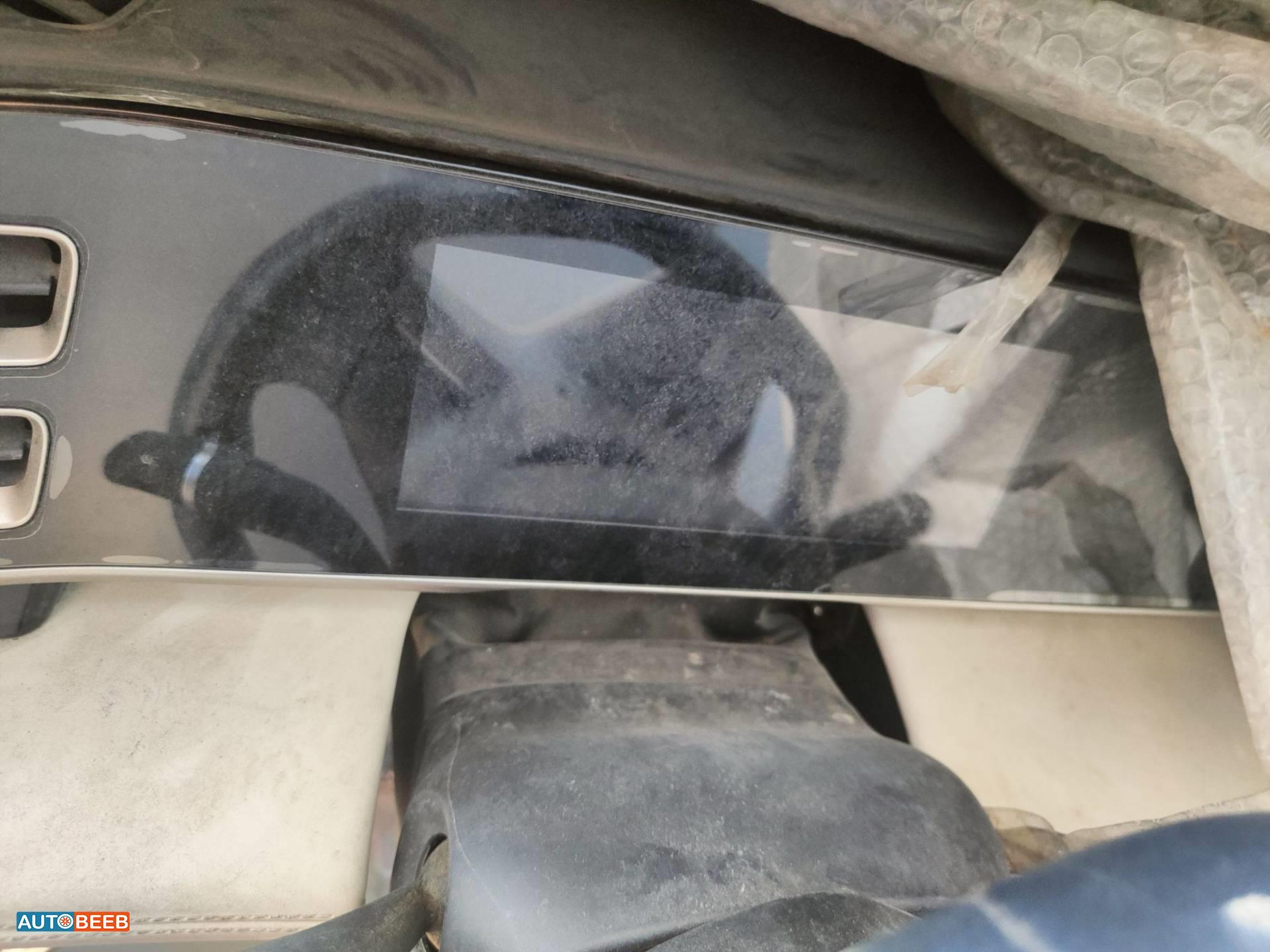 Cabin  Dashboard BYD Qin