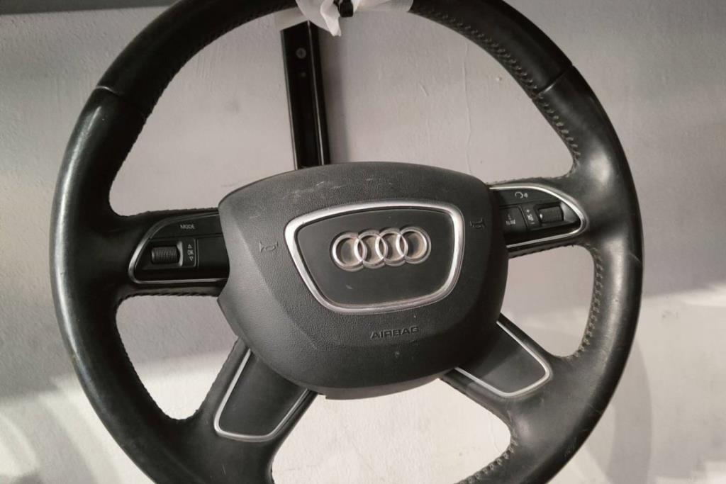 Cabin  Steering Wheel Audi A6
