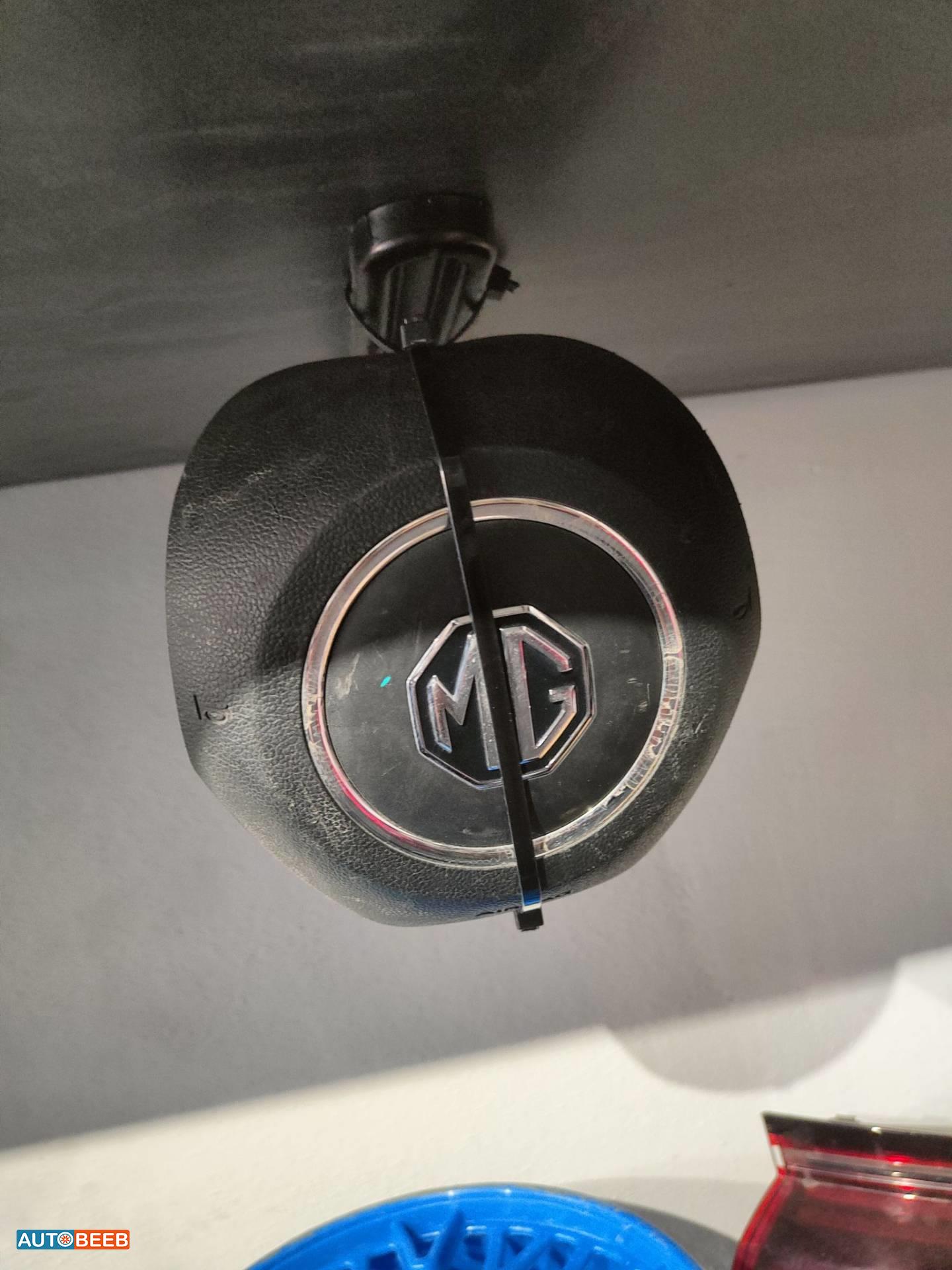 Cabin  Steering Wheel MG MG4 EV