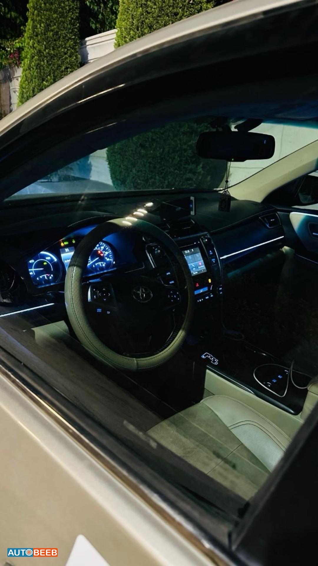Toyota Camry 2016