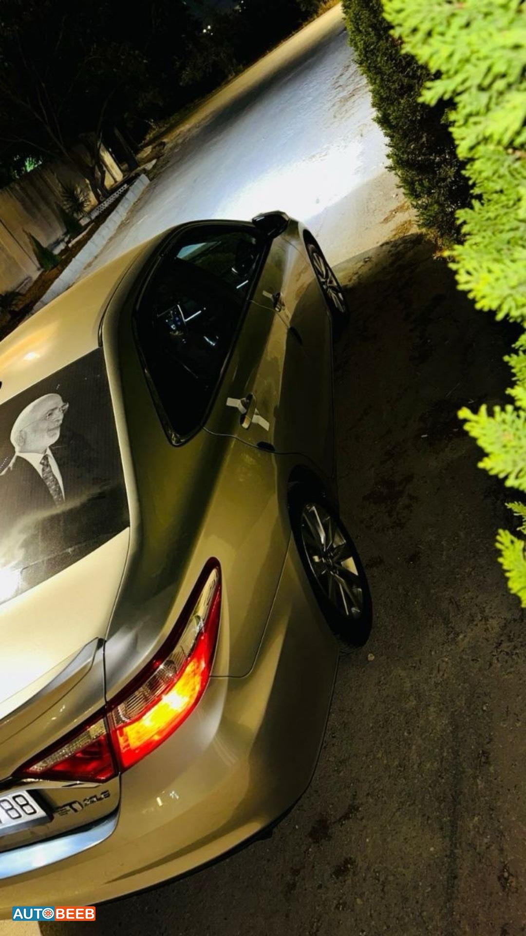 Toyota Camry 2016