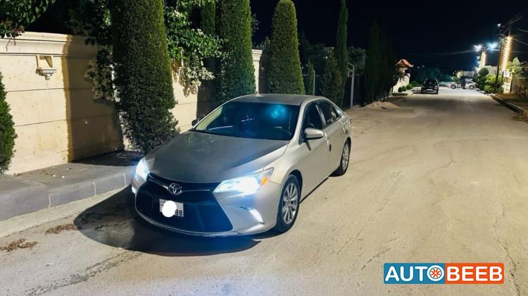 Toyota Camry 2016