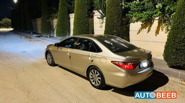 Toyota Camry 2016