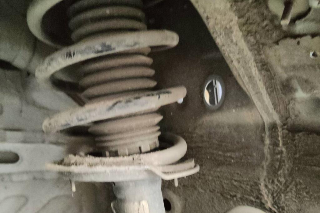  Shock Absorber Neta U