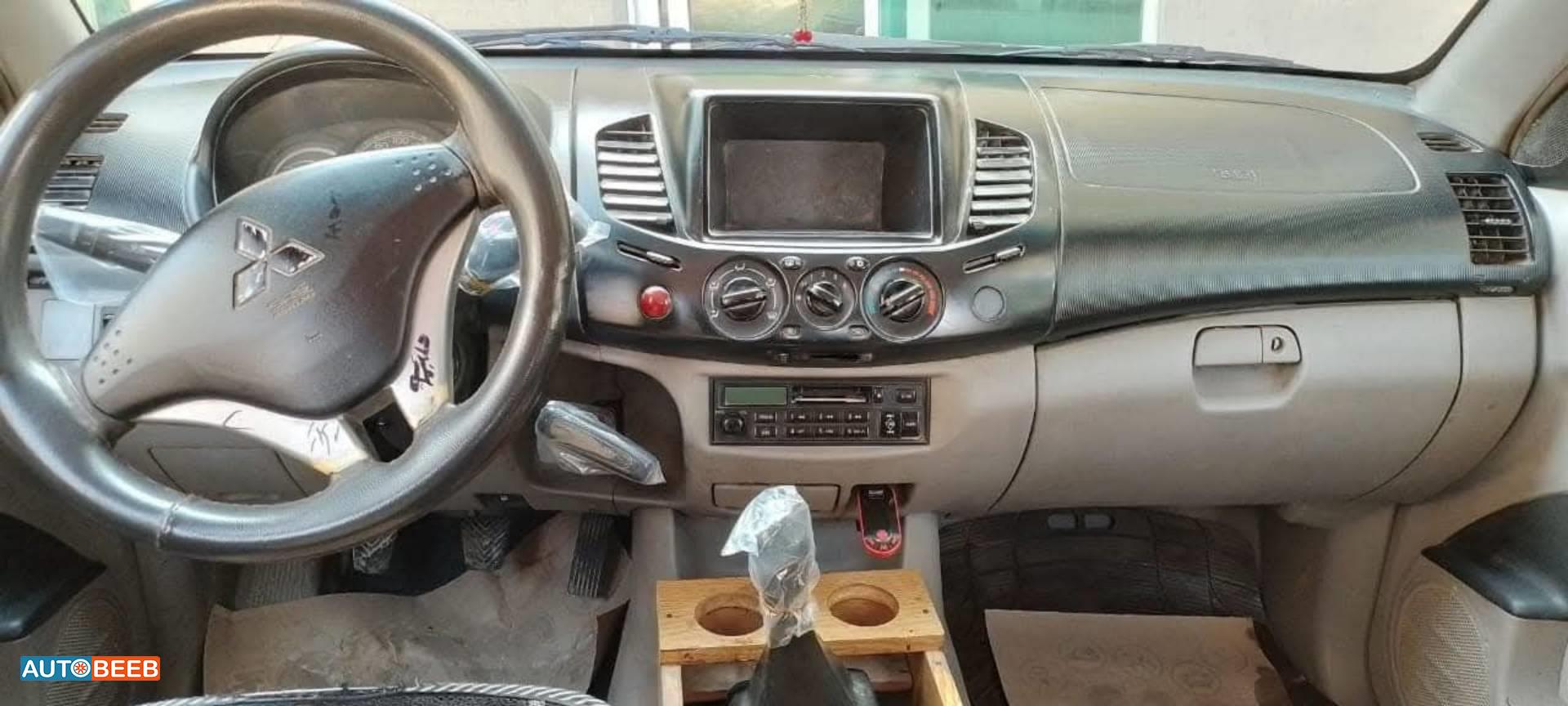 Mitsubishi L200 2009