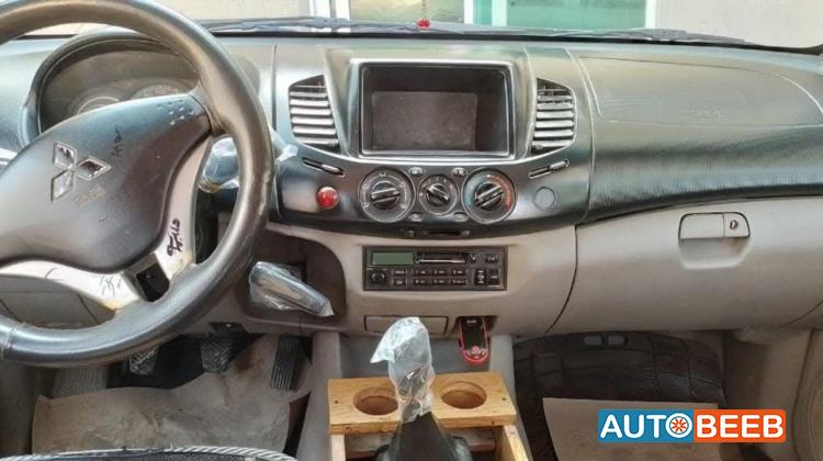 Mitsubishi L200 2009