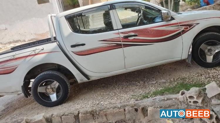 Mitsubishi L200 2009