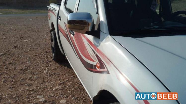 Mitsubishi L200 2009