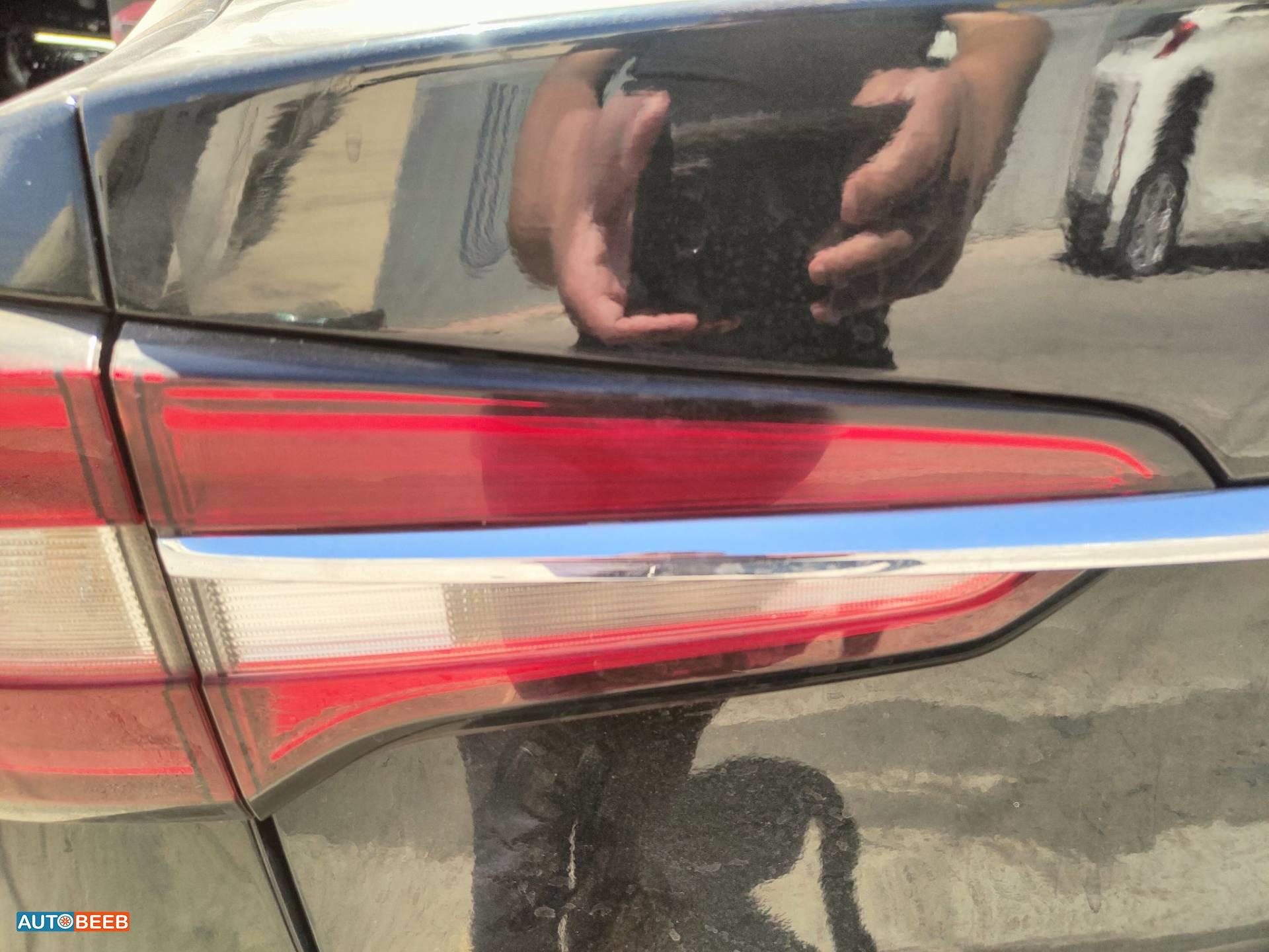 Body  Other MG MG5