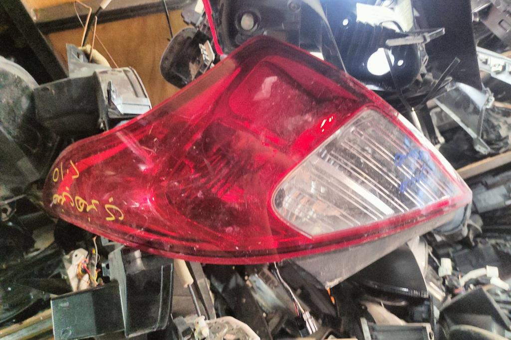 Lights Rear light Nissan Sunny