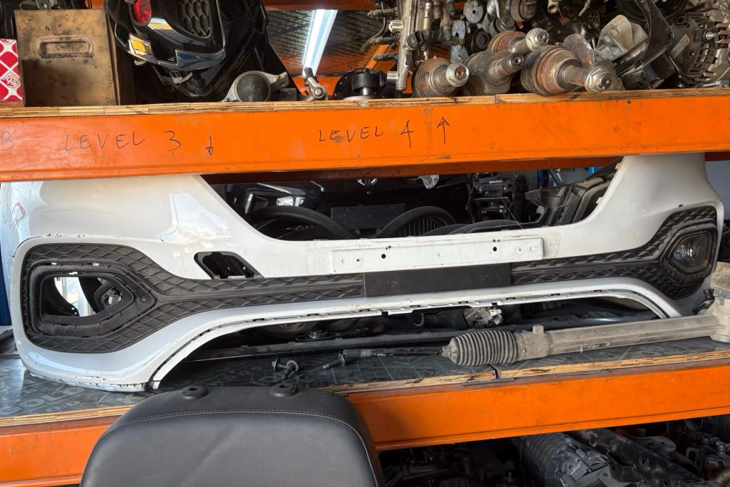 Body  Bumper MG HS