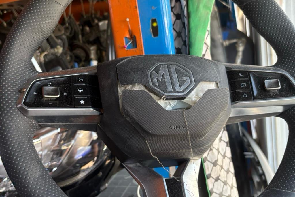 Cabin  Steering Wheel MG MG4 EV