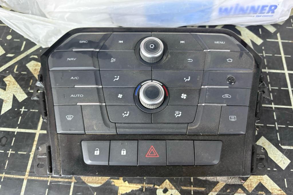 Cabin  Control buttons MG GS