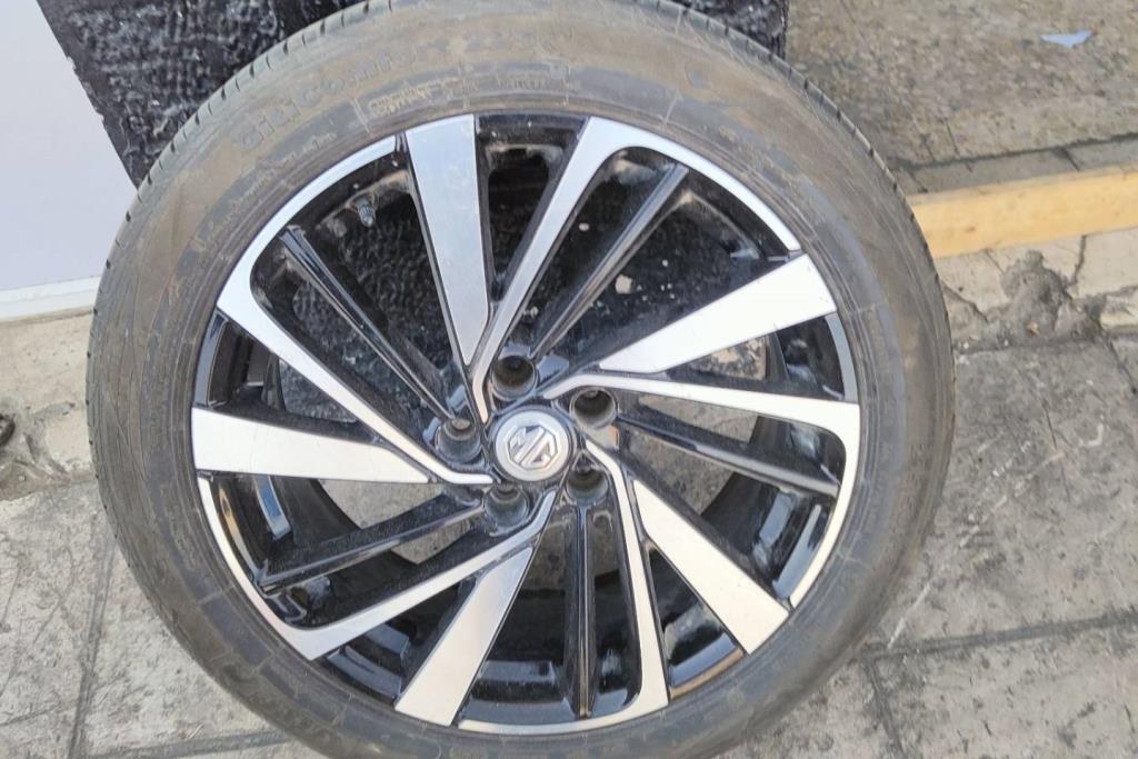 Wheel and Rims Rims MG HS