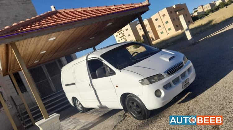 ميني فان هيونداي 2002
