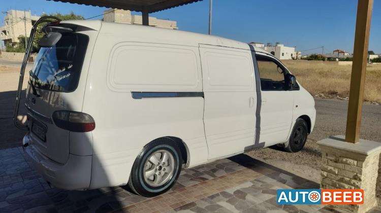 ميني فان هيونداي 2002