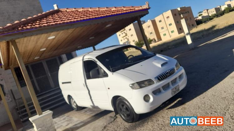 ميني فان هيونداي 2002