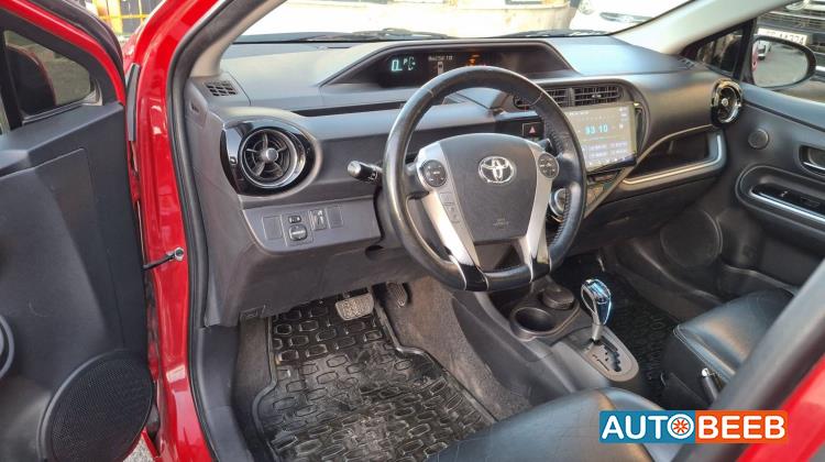 Toyota Prius 2014